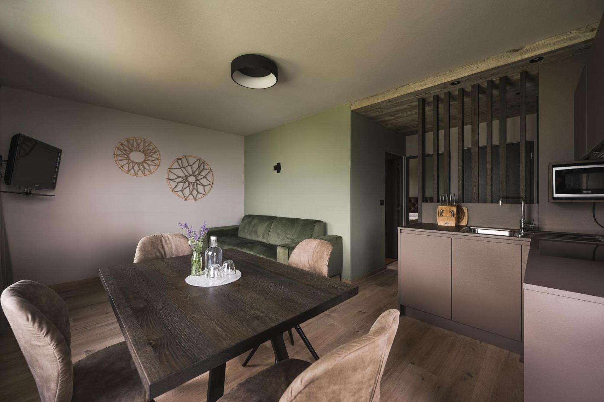 Haus Artus Aparthotel Scena Kültér fotó